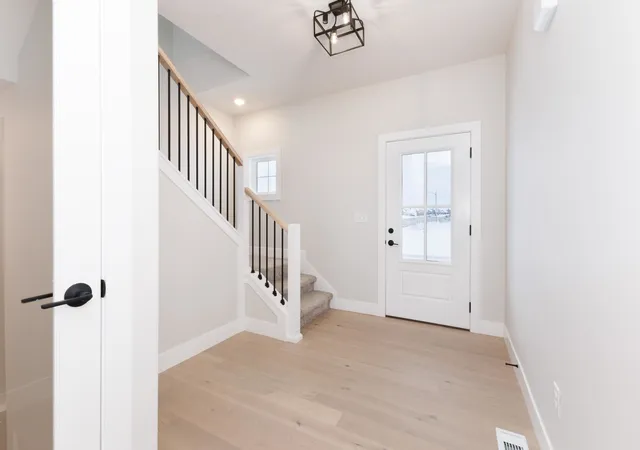 2nd image of 5012 Castlebar Dr, Bloomington, IL 61705 | MLS# 12616562