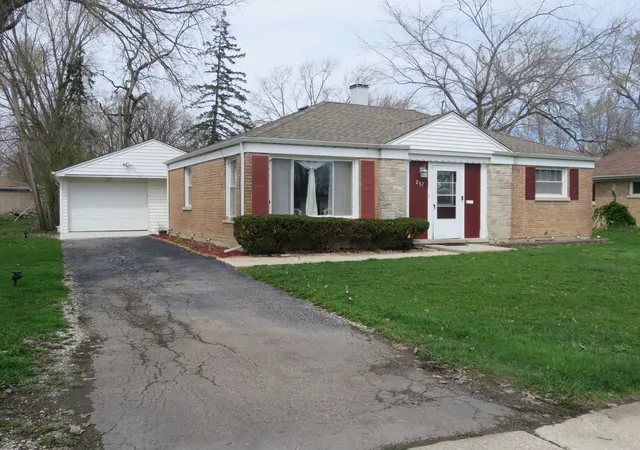 3rd image of 257 Minocqua St, Park Forest, IL 60466 | MLS# 12616659