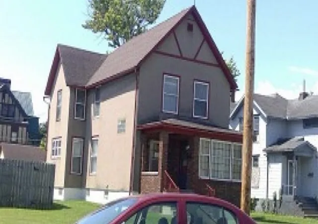 Multi family home for sale at 507 4th Avenue, Clinton, IA 52732 | MLS# 12616704