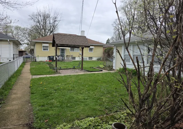 2nd image of 18449 Ridgewood Ave, Lansing, IL 60438 | MLS# 12616924