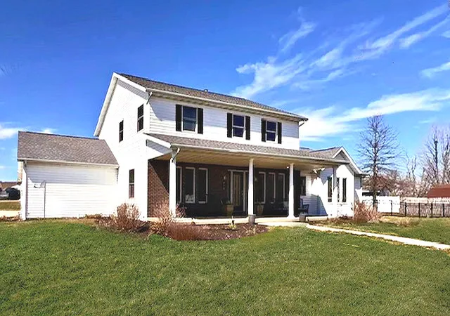 Photo 3 of Single family home for sale at 410 W Sangamon St, Fisher, IL 61843 | MLS# 12616932 | Listing updated on 2026-10-03