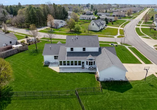 4th image of 410 W Sangamon St, Fisher, IL 61843 | MLS# 12616932