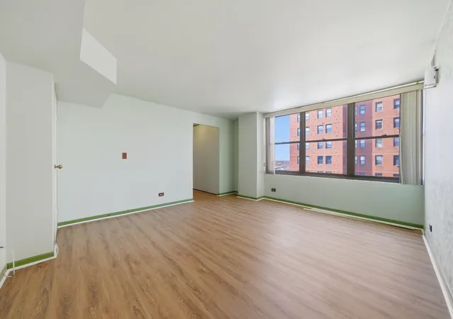 Homes for sale in Chicago, IL | 6701 S Crandon Ave, Chicago, IL 60649