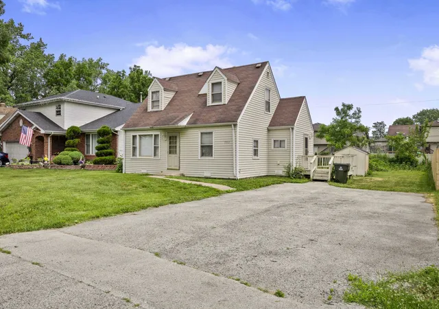 1st image of 15613 S Homan Ave, Markham, IL 60428 | MLS# 12617000