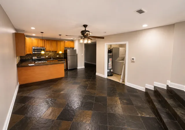 Homes for sale in Chicago, IL | 4207 S Indiana Ave, Chicago, IL 60653