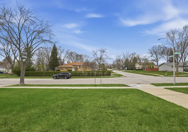 13th image of 1133 Perth Dr, Schaumburg, IL 60194 | MLS# 12617201