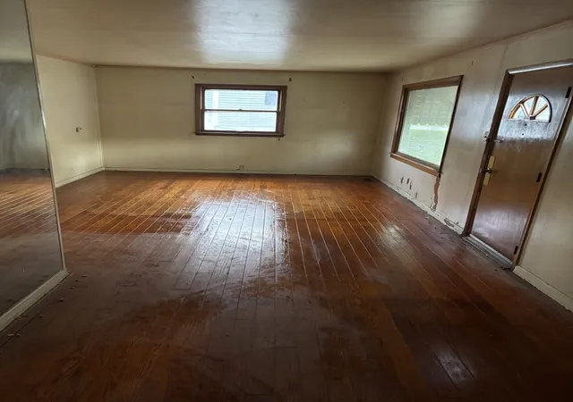 2nd image of 1010 Helen Ave, Joliet, IL 60433 | MLS# 12617418