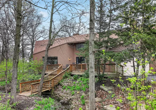 Homes for sale in Downers Grove, IL | 5337 Brookbank Rd, Downers Grove, IL 60515 | MLS# 12617668