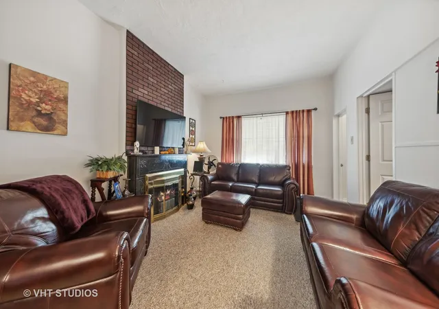 Photo 4 of Single family home for sale at 2242 W Taylor St, Chicago, IL 60612 | MLS# 12617723 | Listing updated on 2026-09-15