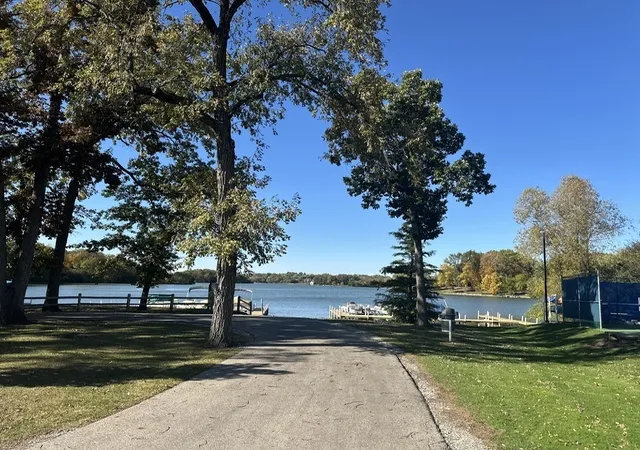 Photo 4 of Land for sale at 26220 N Midlothian Rd, Mundelein, IL 60060 | MLS# 12617821 | Listing updated on 2026-10-29