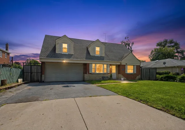 Photo 19 of Single family home for sale at 10941 Ridgeland Ave, Chicago Ridge, IL 60415 | MLS# 12618165 | Listing updated on 2026-08-26