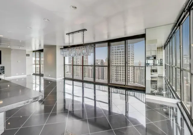 4th image of (Undisclosed), Chicago, IL 60611 | MLS# 12618192
