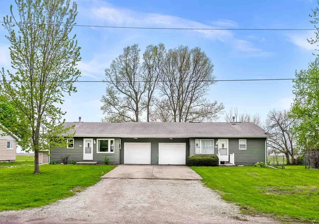 407 N Western Ave, Minier, IL 61759 | MLS# 12618249 | Houzeo