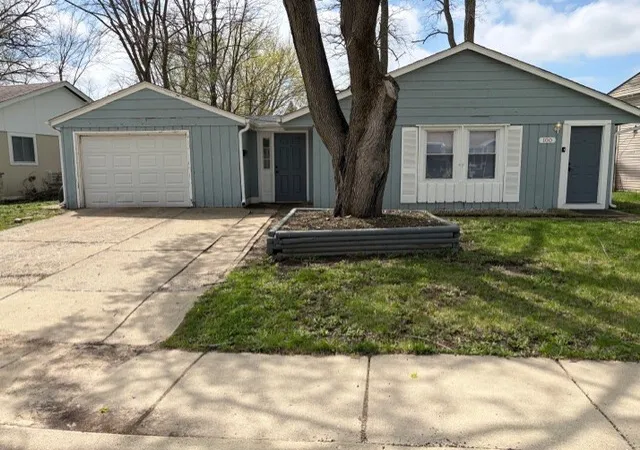 11th image of 100 Hickory Dr, Carpentersville, IL 60110 | MLS# 12618279