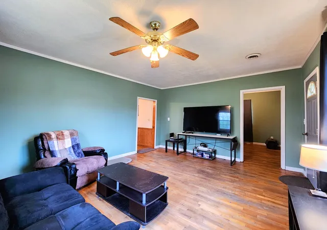 Photo 4 of Sale Pending at 205 W Maple St, Coulterville, IL 62237 | MLS# 12618330 | Listing updated on 2026-10-07