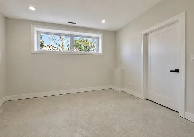 17th image of 4020 N Francisco Ave, Chicago, IL 60618 | MLS# 12618606