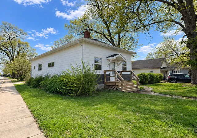 Photo 16 of Single family home for sale at 1090 Creve Coeur St, Lasalle, IL 61301 | MLS# 12618897 | Listing updated on 2026-10-08