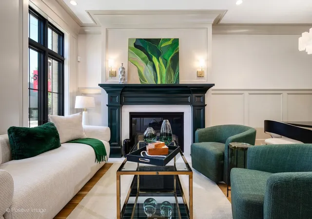Photo 2 of Condo for sale at 1934 N Halsted St #1, Chicago, IL 60614 | MLS# 12619024 | Listing updated on 2026-09-25