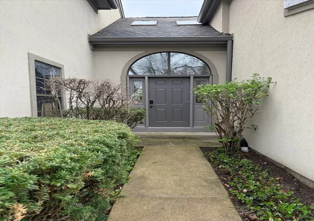 Photo 3 of Townhouse for sale at 1203 Hobson Oaks Dr, Naperville, IL 60540 | MLS# 12619238 | Listing updated on 2026-06-18