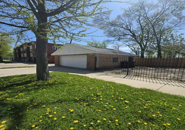 Homes for sale in Chicago, IL | 6801 S Hermitage Ave, Chicago, IL 60636 | MLS# 12619371
