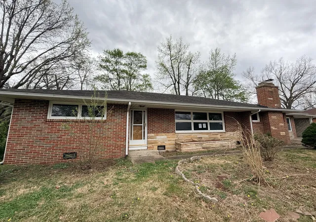 1st image of 192 Circle Dr, Herrin, IL 62948 | MLS# 12619559