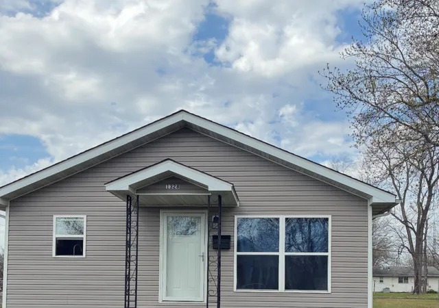 1st image of 1328 Dean St, Centralia, IL 62801 | MLS# 12619574