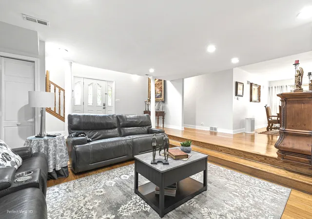 Photo 4 of Single family home for sale at 0n632 Gables Blvd, Wheaton, IL 60187 | MLS# 12619691 | Listing updated on 2026-10-20