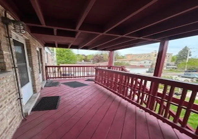 3rd image of 101 Ashland Ave, Evanston, IL 60202