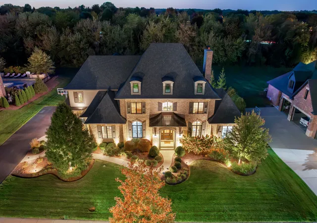 Photo 3 of Single family home for sale at 39w364 Longmeadow Ln, Barrington, IL | MLS# 12619904 | Listing updated on 2026-09-01