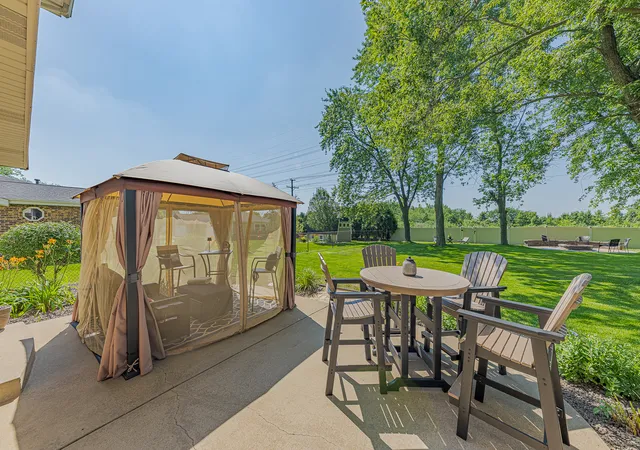 21st image of 220 Pfaff Dr, Frankfort, IL 60423 | MLS# 12619981