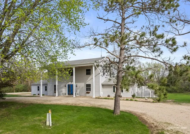1st image of 101 Lakeside Dr, Dixon, IL 61021 | MLS# 12620153