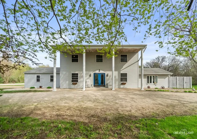2nd image of 101 Lakeside Dr, Dixon, IL 61021 | MLS# 12620153