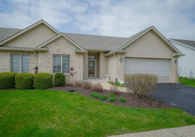 2nd image of 114 Katies Wy, Mount Morris, IL 61054
