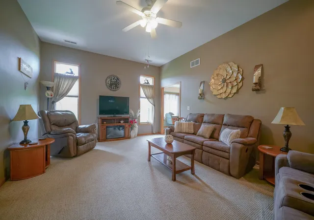 3rd image of 114 Katies Wy, Mount Morris, IL 61054