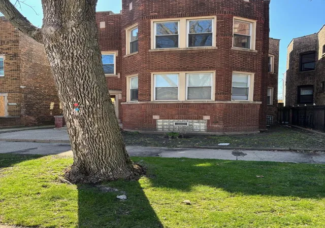 Multi family home for sale at 7644 S Cornell Ave, Chicago, IL 60649 | MLS# 12620545