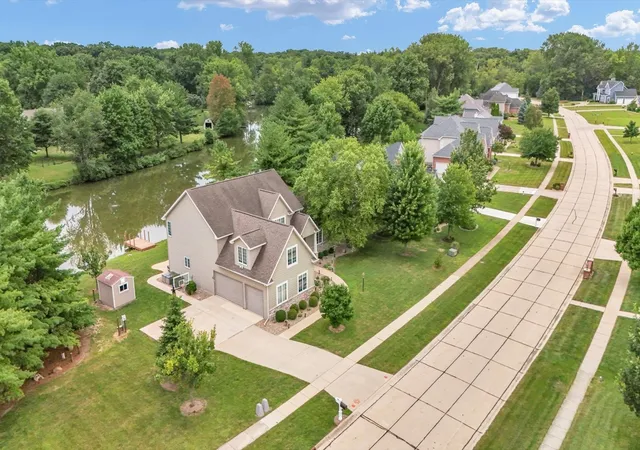 Photo 2 of Single family home for sale at 1809 N E W Lake Dr, Mahomet, IL 61853 | MLS# 12620636 | Listing updated on 2026-08-11