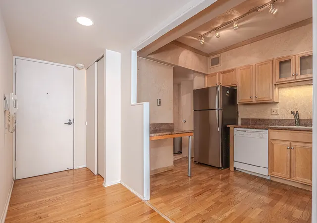 Photo 1 of Condo for sale at 175 E Delaware Pl #5809, Chicago, IL 60611 | MLS# 12620687 | Listing updated on 2026-10-03