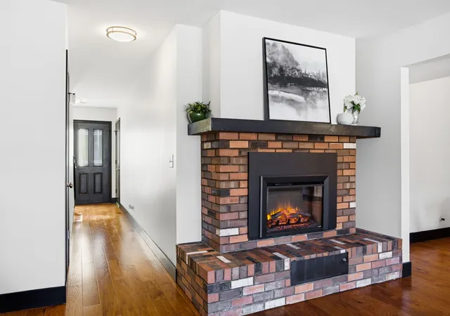 Photo 3 of Townhouse for sale at 919 Meadow Ridge Ln, New Lenox, IL 60451 | MLS# 12620745 | Listing updated on 2026-10-22