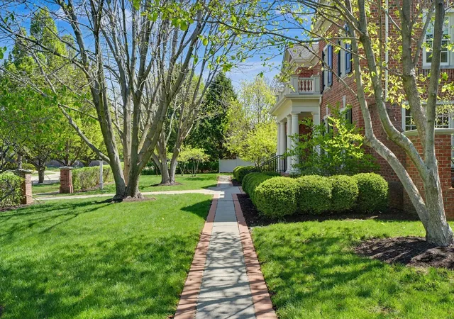 3rd image of 1203 Sussex Ct, Champaign, IL 61821 | MLS# 12620758