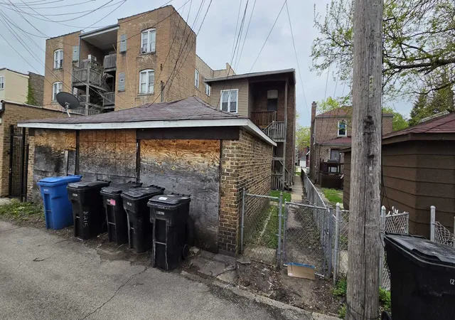 Photo 3 of House for sale at 8215 S Eberhart Ave, Chicago, IL 60619 | MLS# 12620968 | Listing updated on 2026-09-15