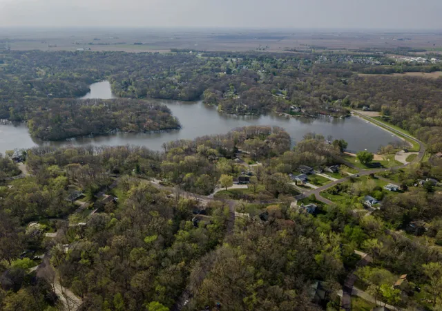 16th image of 56,57 Summit Dr, Mackinaw, IL 61755 | MLS# 12621060