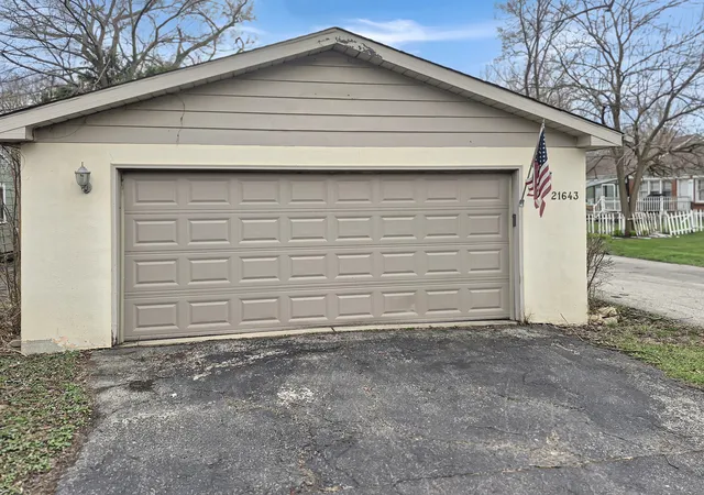13th image of 21643 W Cedar Ave, Lake Villa, IL 60046 | MLS# 12621170