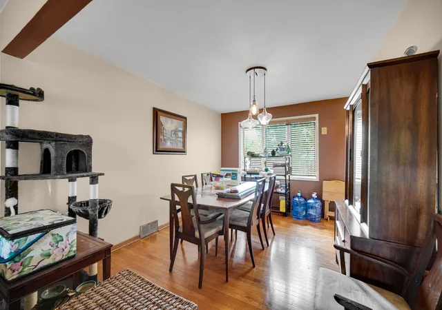 Photo 3 of Sale Pending at 3106 Scott Cresent, Flossmoor, IL 60422 | MLS# 12621360 | Listing updated on 2026-07-31