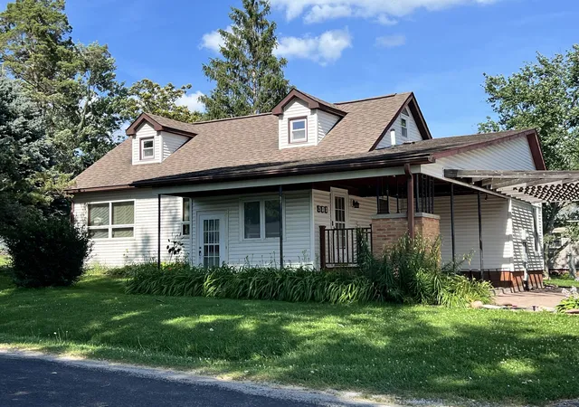 Homes for sale in Matherville, IL | 411 3Rd St, Matherville, IL 61263 | MLS# 12621372