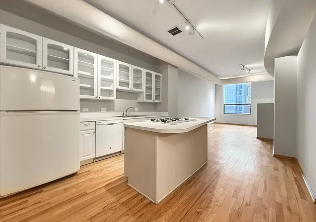 Homes for sale in Chicago, IL | 910 S Michigan Ave #1009, Chicago, IL 60605 | MLS# 12621706