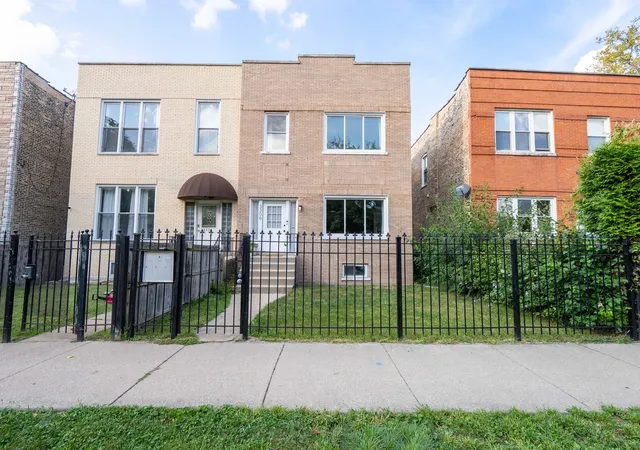 Homes for sale in Chicago, IL | 3306 W Le Moyne St, Chicago, IL 60651 | MLS# 12621713