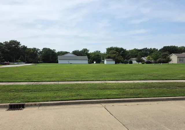 Photo 1 of Land for sale at 1 N Pointe Dr, Salem, IL 62881 | MLS# 12621749 | Listing updated on 2026-08-15