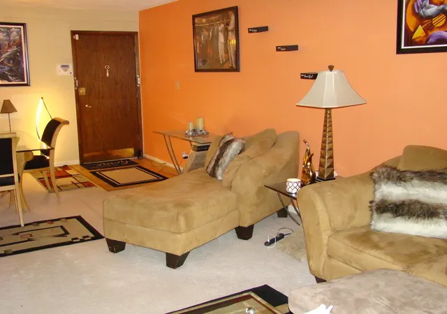 4th image of 830 Elder Rd, Homewood, IL 60430