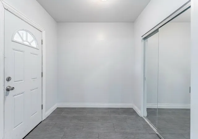 Listing Photo 2 - Condo for sale in building located at 2849 S Kolin Ave, Chicago, IL 60623