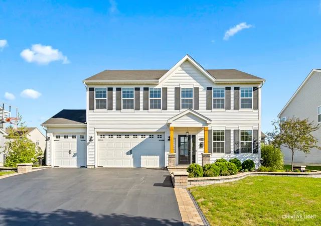 Homes for sale in Bolingbrook, IL | 2308 Pebblestone Wy, Bolingbrook, IL 60490 | MLS# 12622774